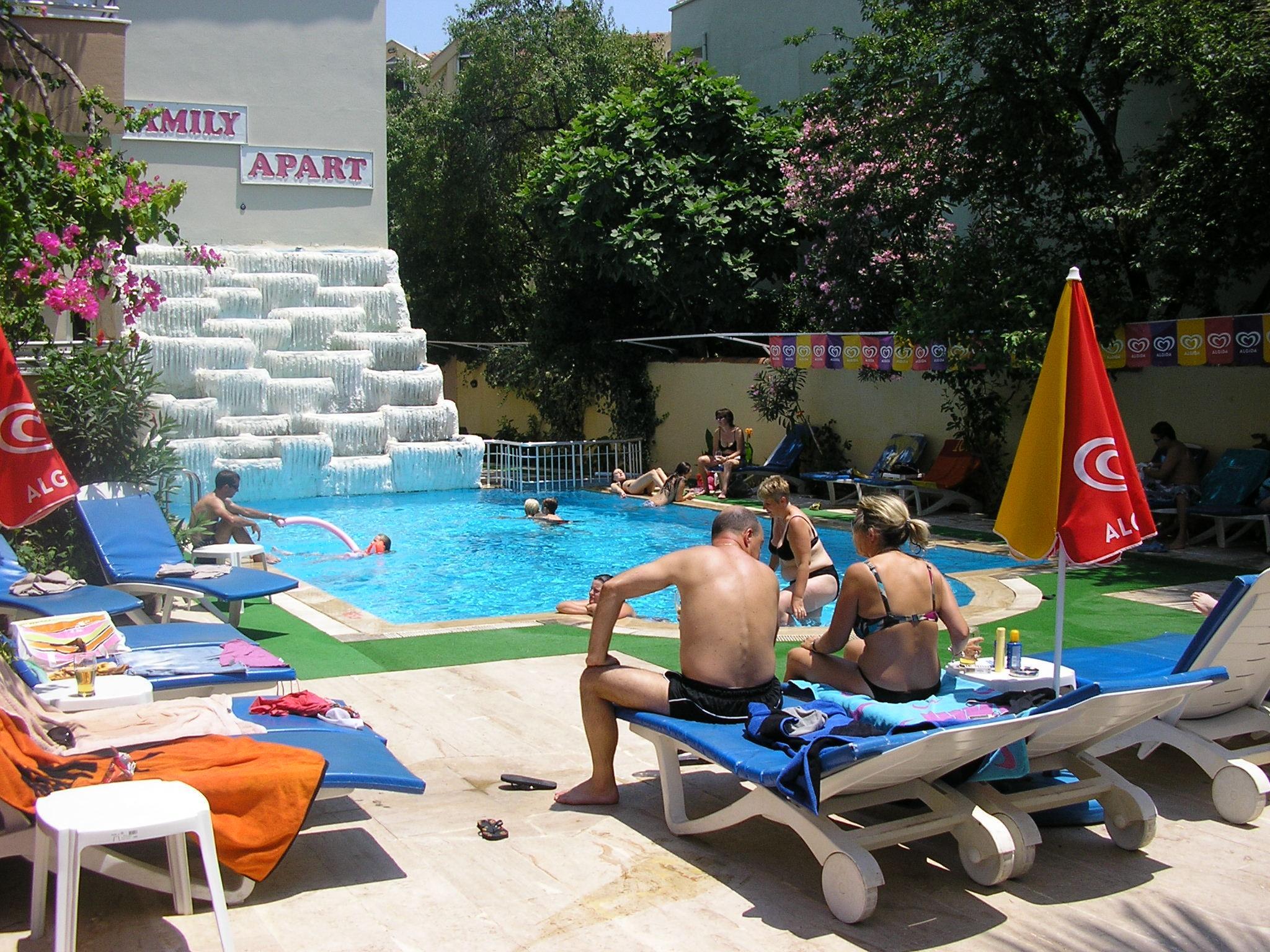מרמריס Family Apart מראה חיצוני תמונה